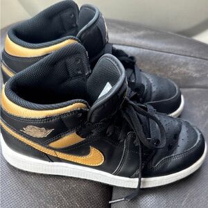 Jordan high top sneakers Youth 5